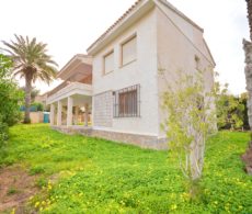 Chalet en La Zenia playa