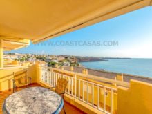 Apartamento con vistas frontales al mar