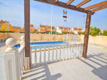 La Zenia chalet abogado