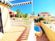 SHL Chalet con piscina en Villamartin